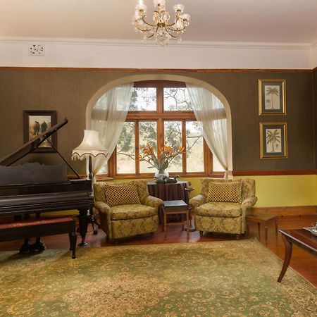 Royston Hall Historical Guesthouse Umtentweni Eksteriør bilde