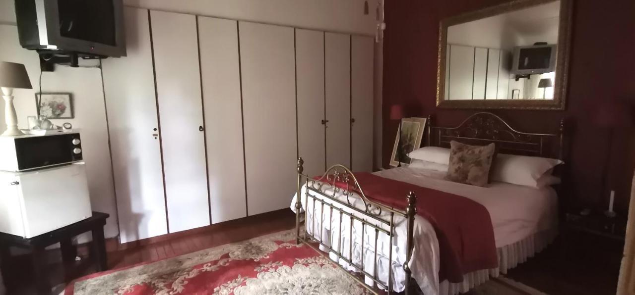 Royston Hall Historical Guesthouse Umtentweni Eksteriør bilde