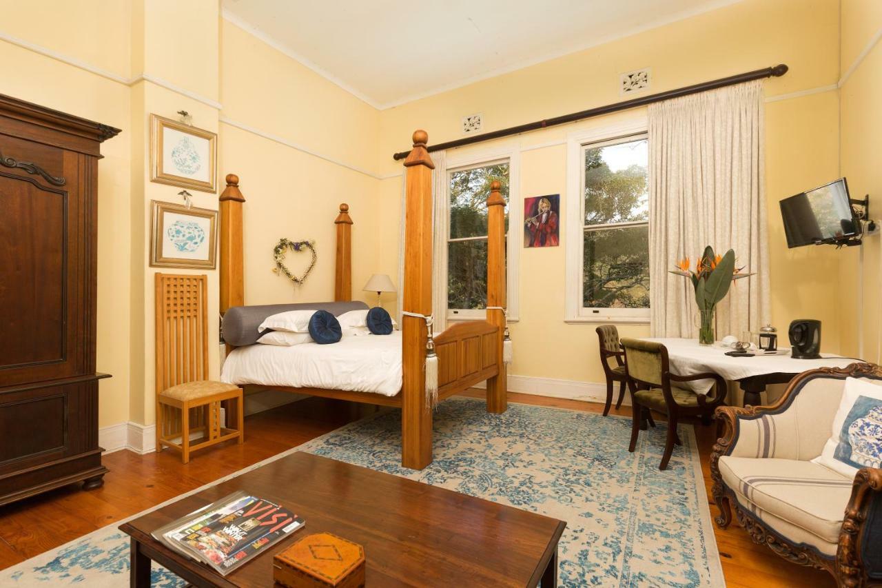 Royston Hall Historical Guesthouse Umtentweni Eksteriør bilde